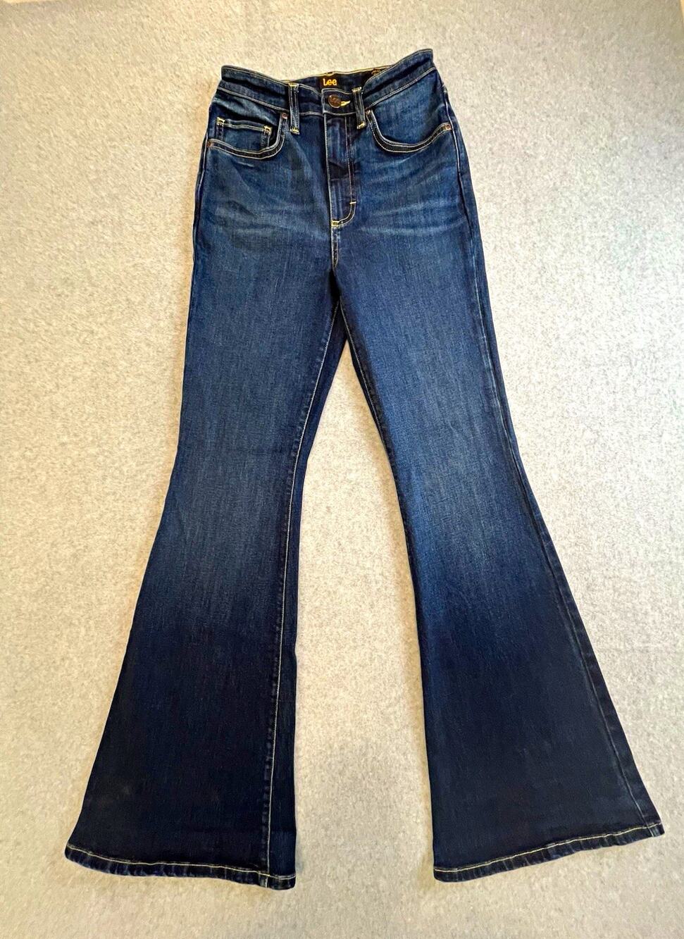 Lee Womens High Rise Flare Jeans Sz 26 Dark Wash Blue Stretch Denim 5-Pocket